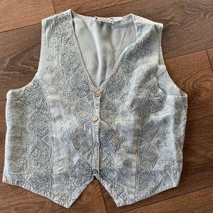 ⭐️2 /$12 ⭐️ Grey Vintage Vest